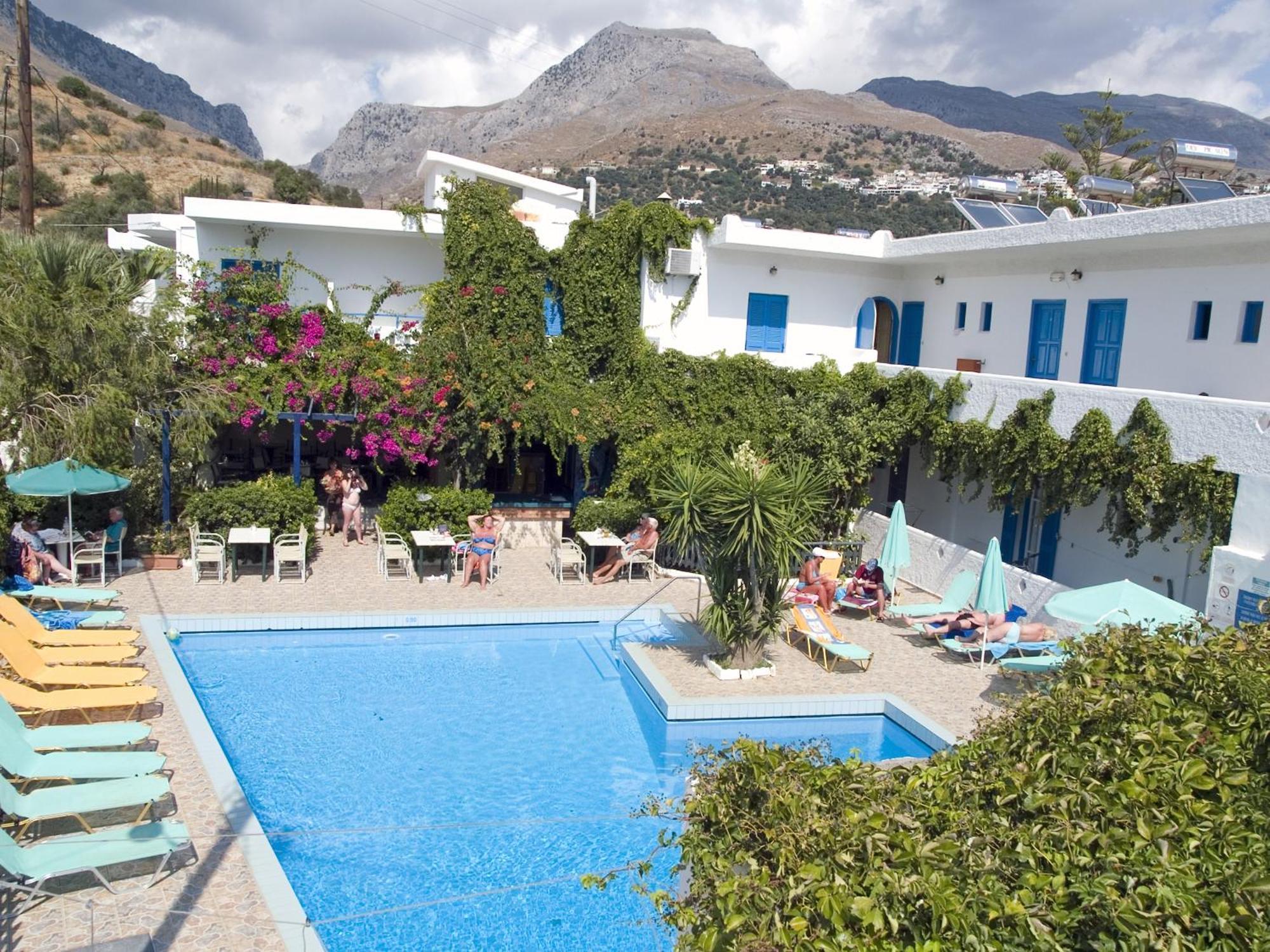 Costas & Chrysoula Aparthotel Plakiász Kültér fotó