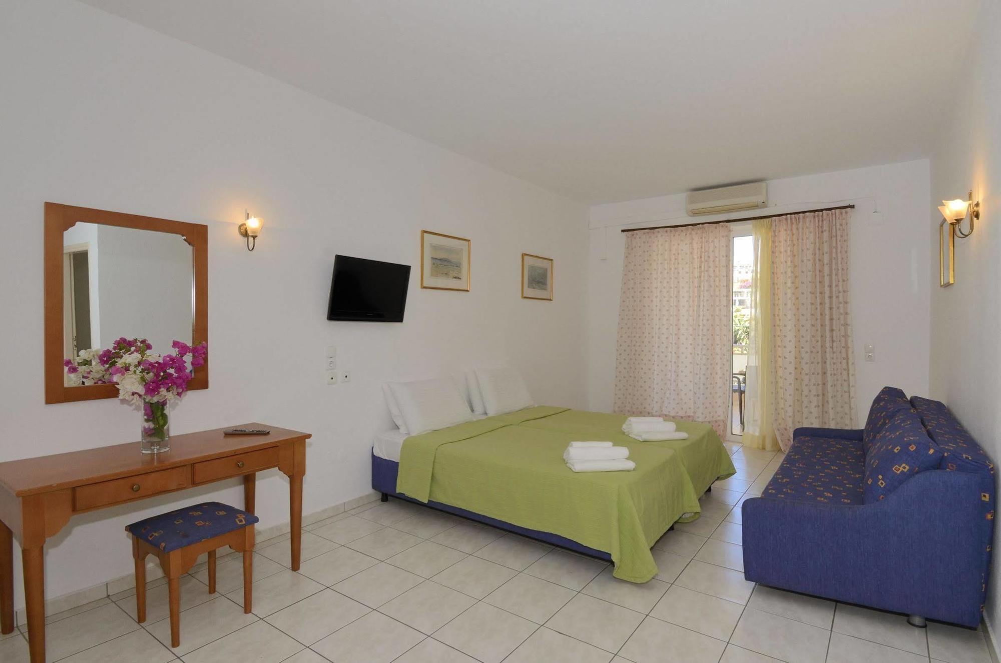Costas & Chrysoula Aparthotel Plakiász Kültér fotó