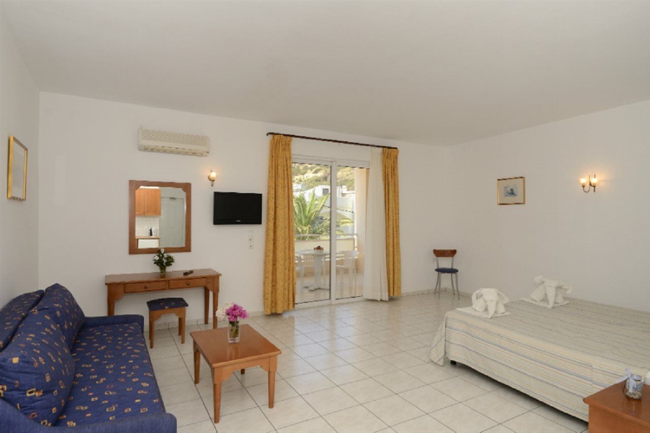 Costas & Chrysoula Aparthotel Plakiász Kültér fotó